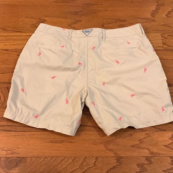 NWOT Columbia sportswear company size 8 khaki shorts - Picture 2 of 9
